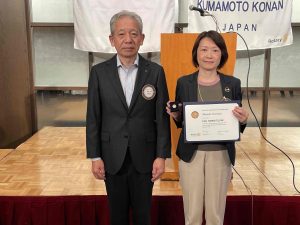 ポールハリスフェロー認証バッジ授与