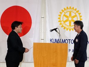 26－27年度ガバナー補佐委嘱状の授与