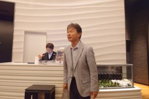 親睦委員会（司会）