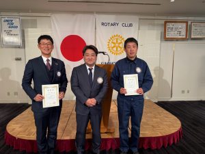 出席表彰のみなさんと佐土原会長